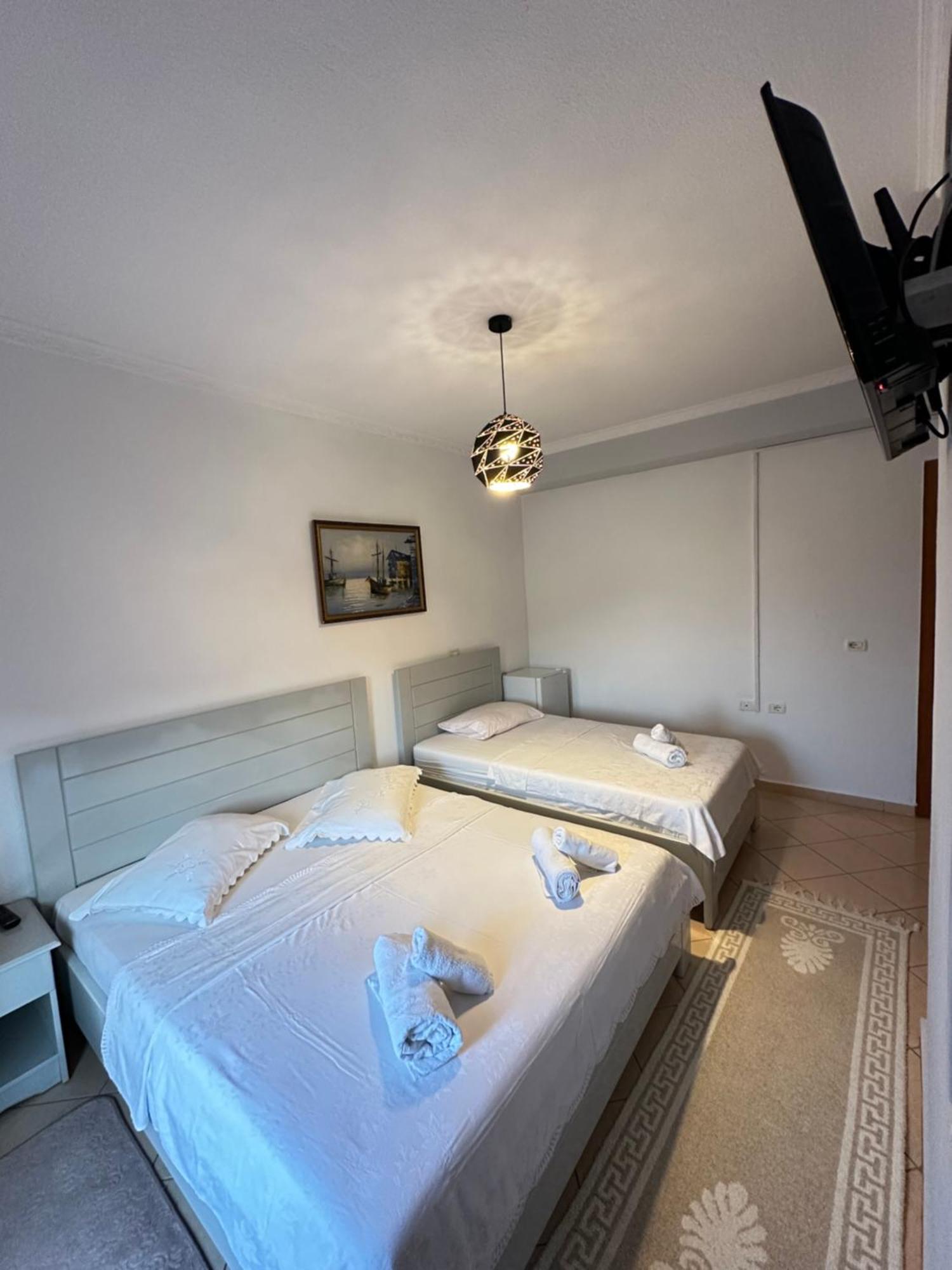 Hotel Vila Toska Piskupat Eksteriør bilde